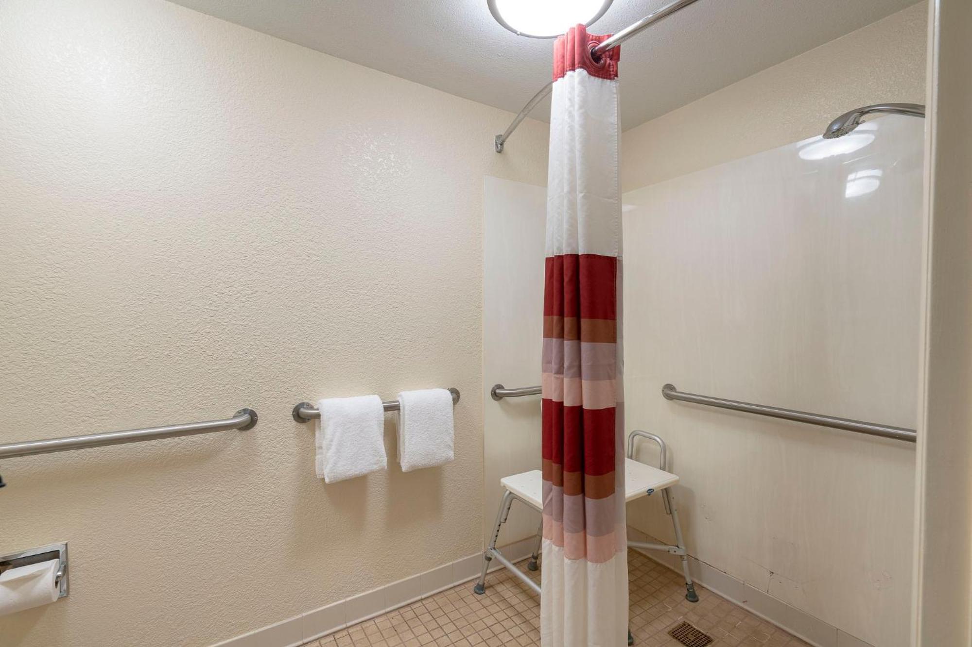 Red Roof Inn Elkhart Ngoại thất bức ảnh
