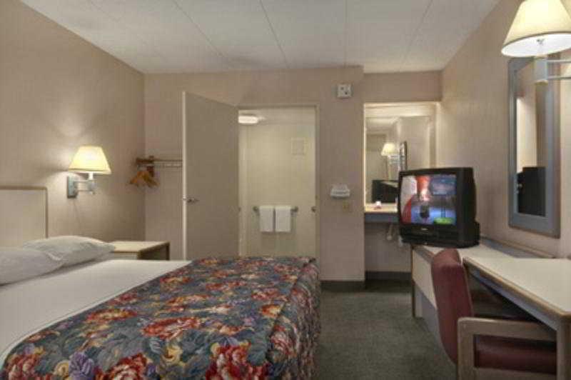 Red Roof Inn Elkhart Phòng bức ảnh