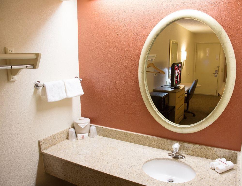 Red Roof Inn Elkhart Ngoại thất bức ảnh