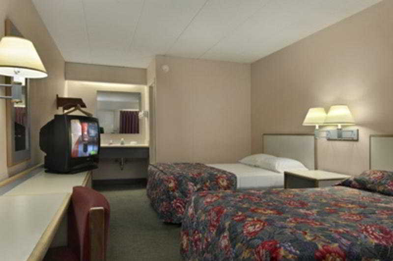 Red Roof Inn Elkhart Ngoại thất bức ảnh