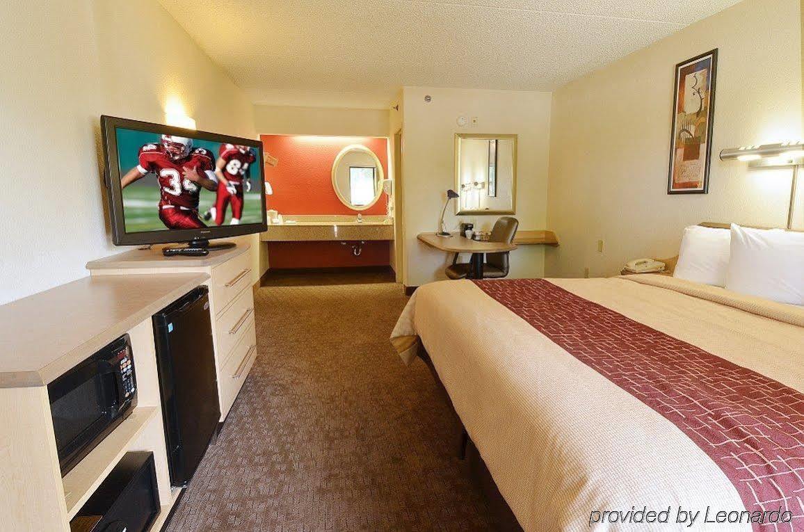 Red Roof Inn Elkhart Ngoại thất bức ảnh