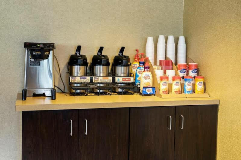Red Roof Inn Elkhart Ngoại thất bức ảnh